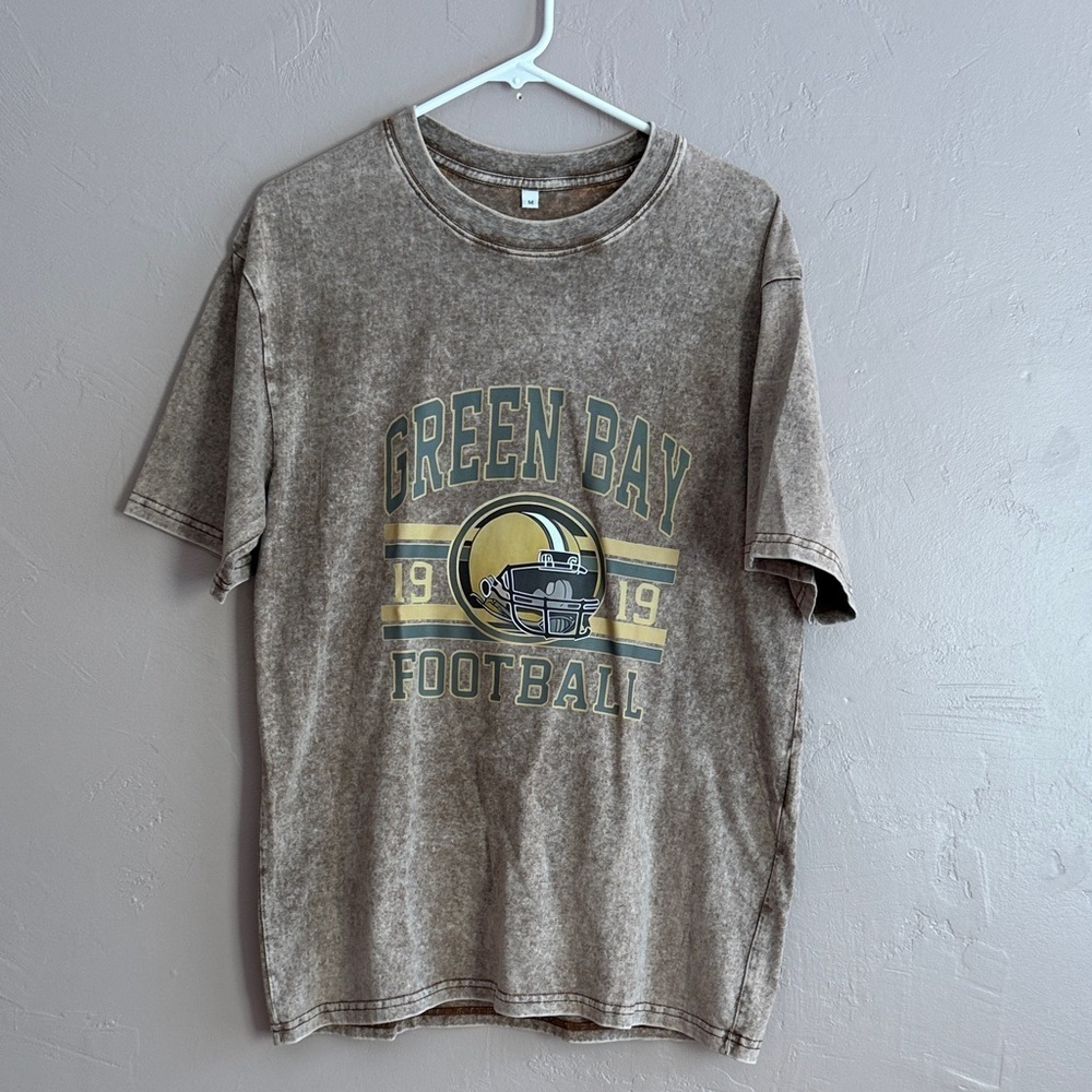Green Bay Football Women’s Oversized Graphic T-Shirt, NWOT, Size M